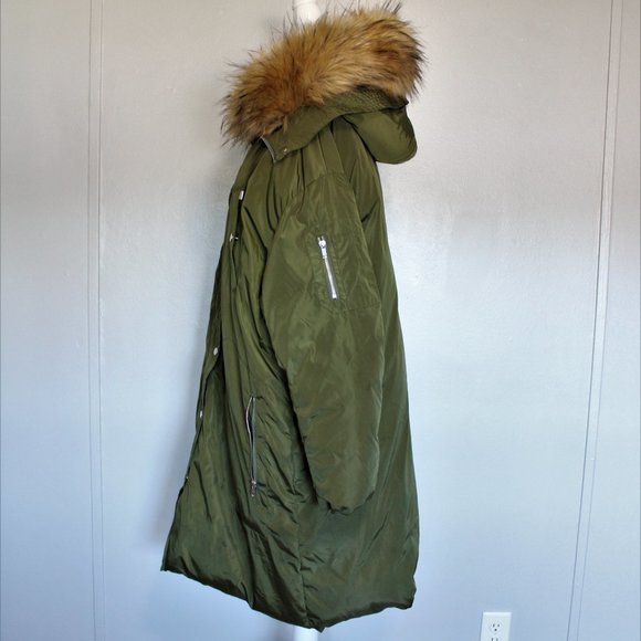 #78 Polyester/faux fur coat - Picture 5 of 6